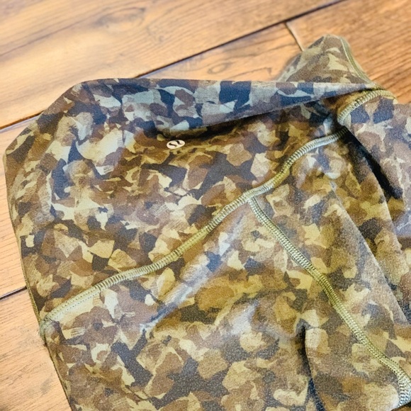 Lululemon Wunder Under Tights - Picture 7 of 8